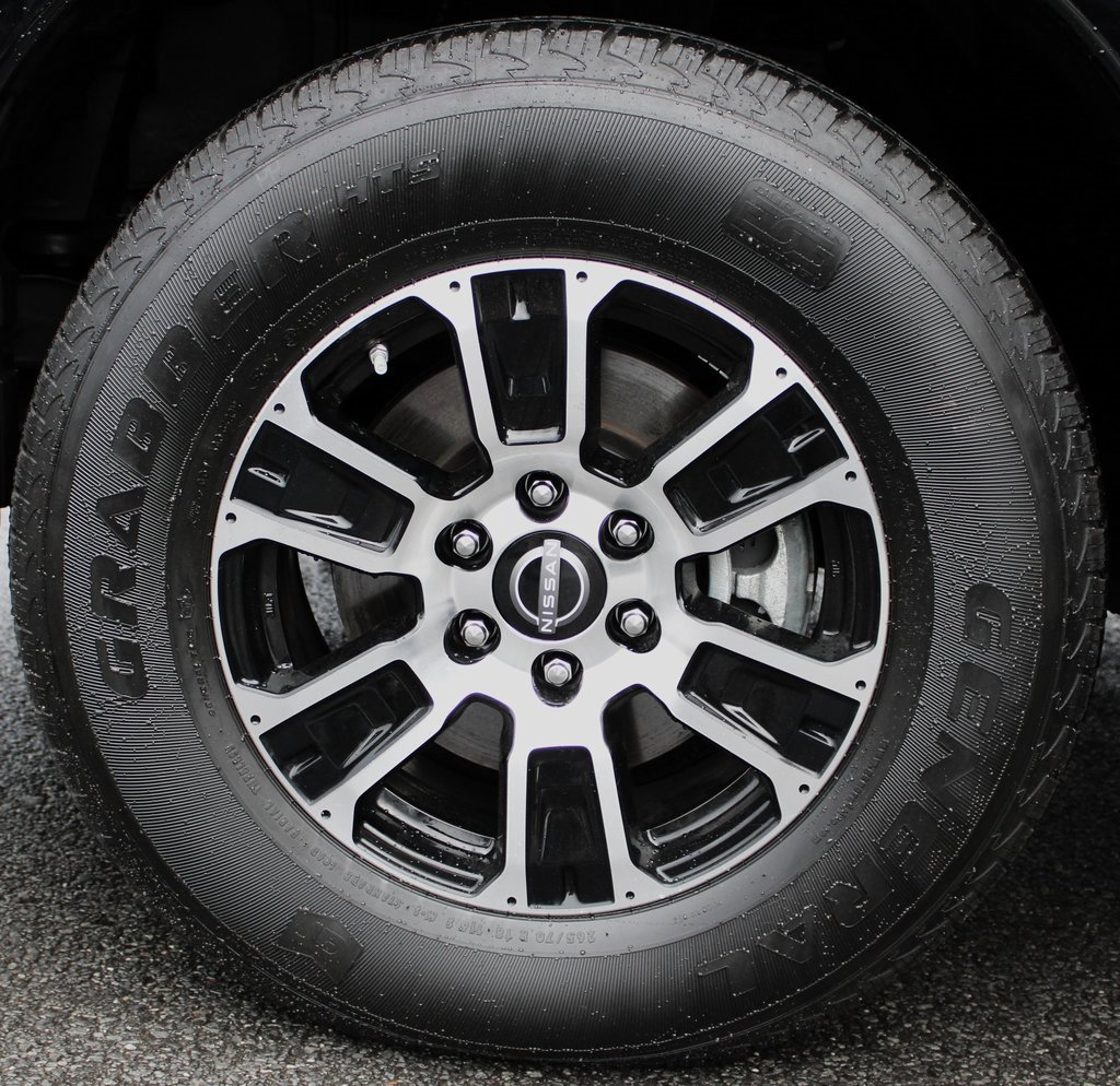 Certified 2024 Nissan Titan SV w/ SV Convenience Package image 10