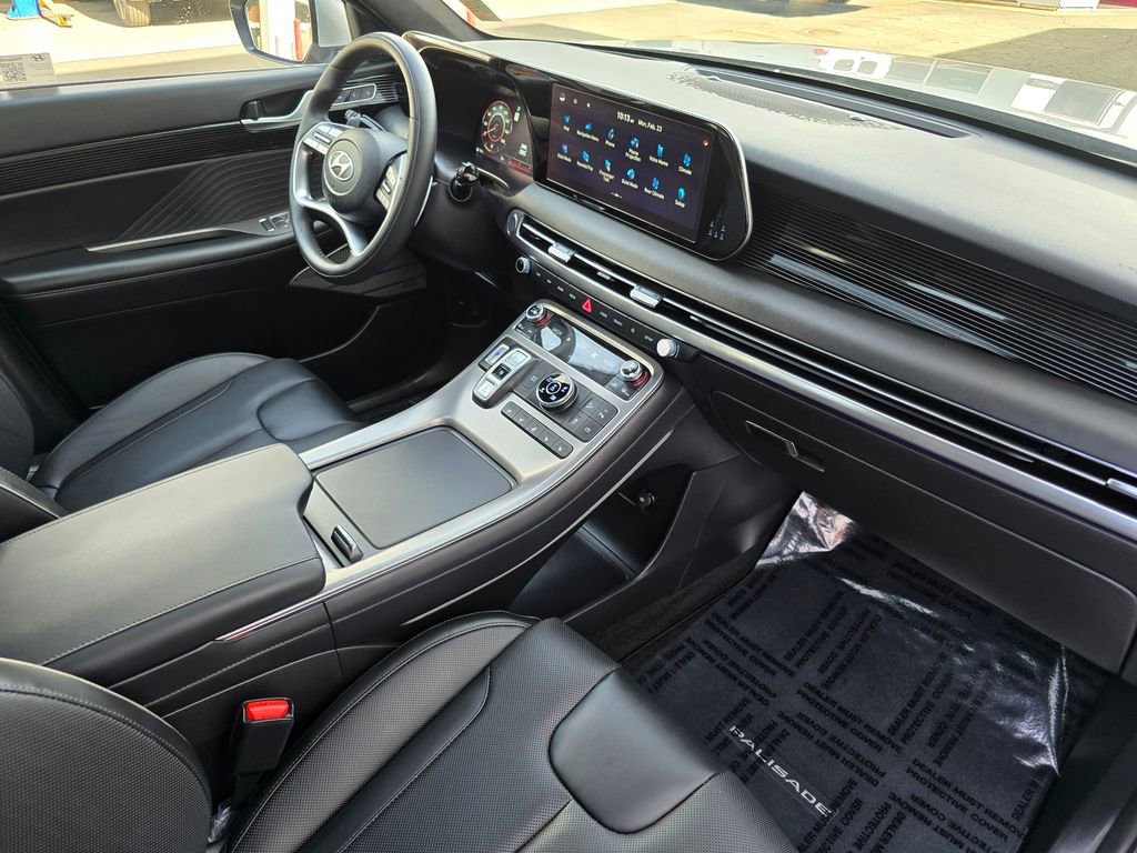 Used 2025 Hyundai Palisade Calligraphy image 13