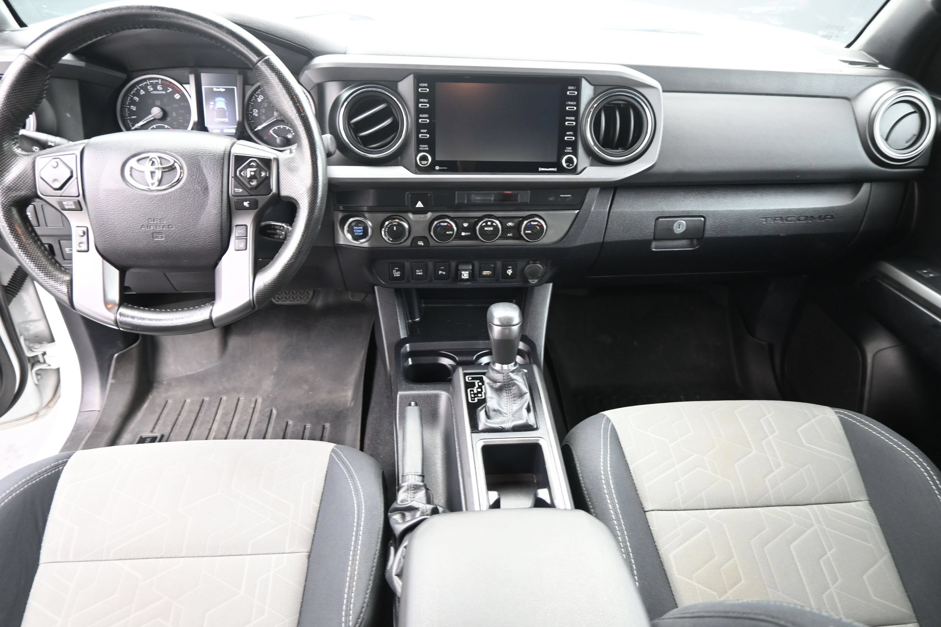 Used 2022 Toyota Tacoma TRD Off-Road w/ Technology Package AWD/4WD image 14