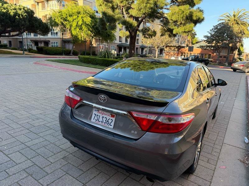 Used 2016 Toyota Camry SE FWD image 19