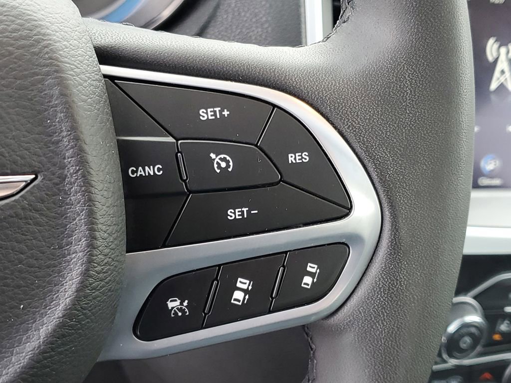 Used 2023 Chrysler 300 Touring L w/ Popular Equipment Group image 14