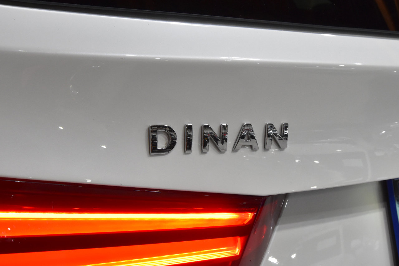 Used 2016 BMW X5 M image 9