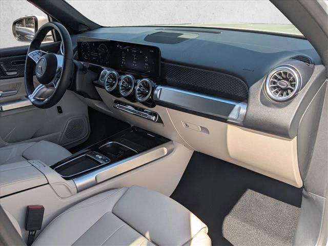 Used 2025 Mercedes-Benz GLB 250 image 21