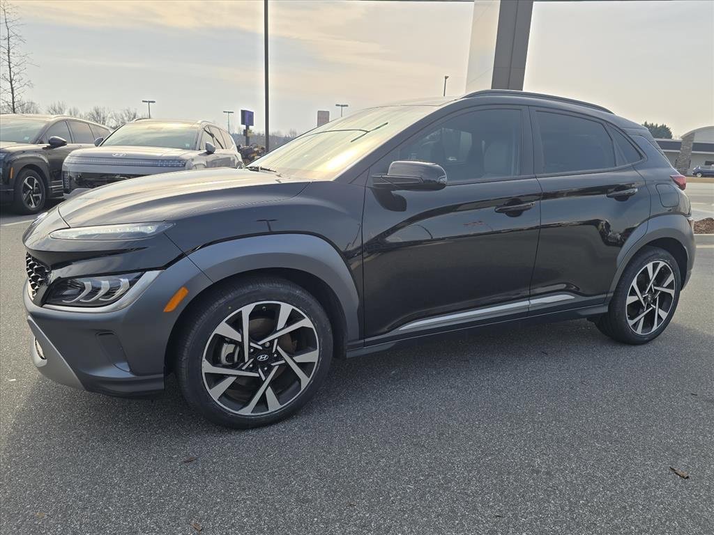 Used 2022 Hyundai Kona Limited image 7