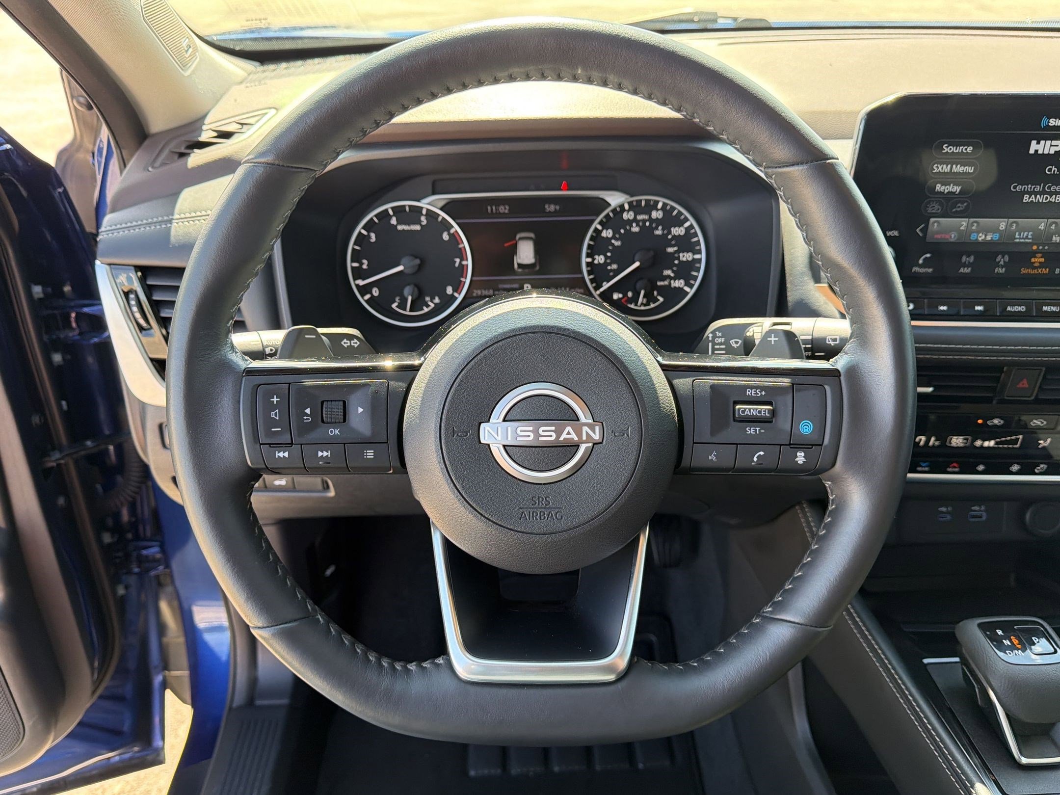 Used 2023 Nissan Rogue SL w/ SL Premium Package image 17