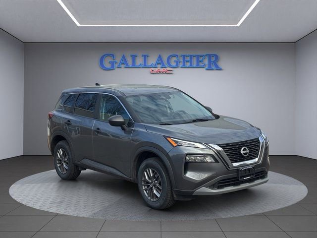 Used 2023 Nissan Rogue S image 1