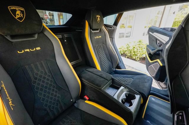 Used 2023 Lamborghini Urus Performante image 99