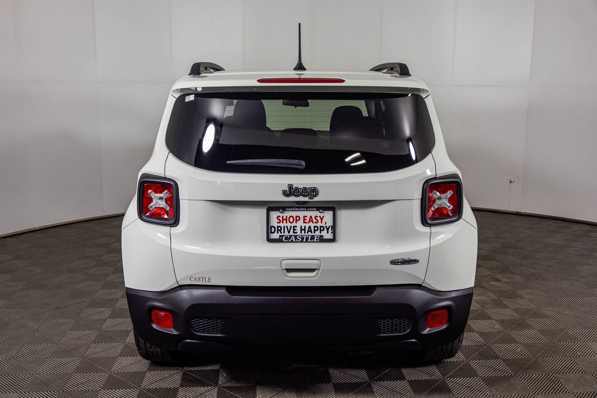 Used 2019 Jeep Renegade Latitude FWD image 13