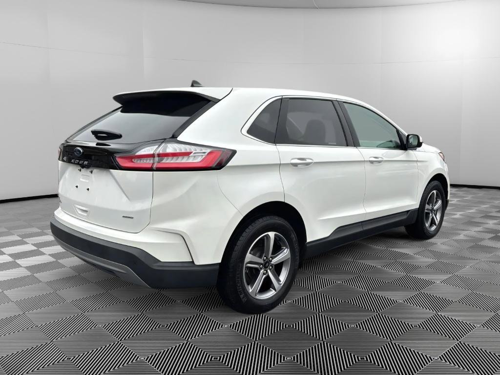 Used 2023 Ford Edge SEL w/ Convenience Package image 4