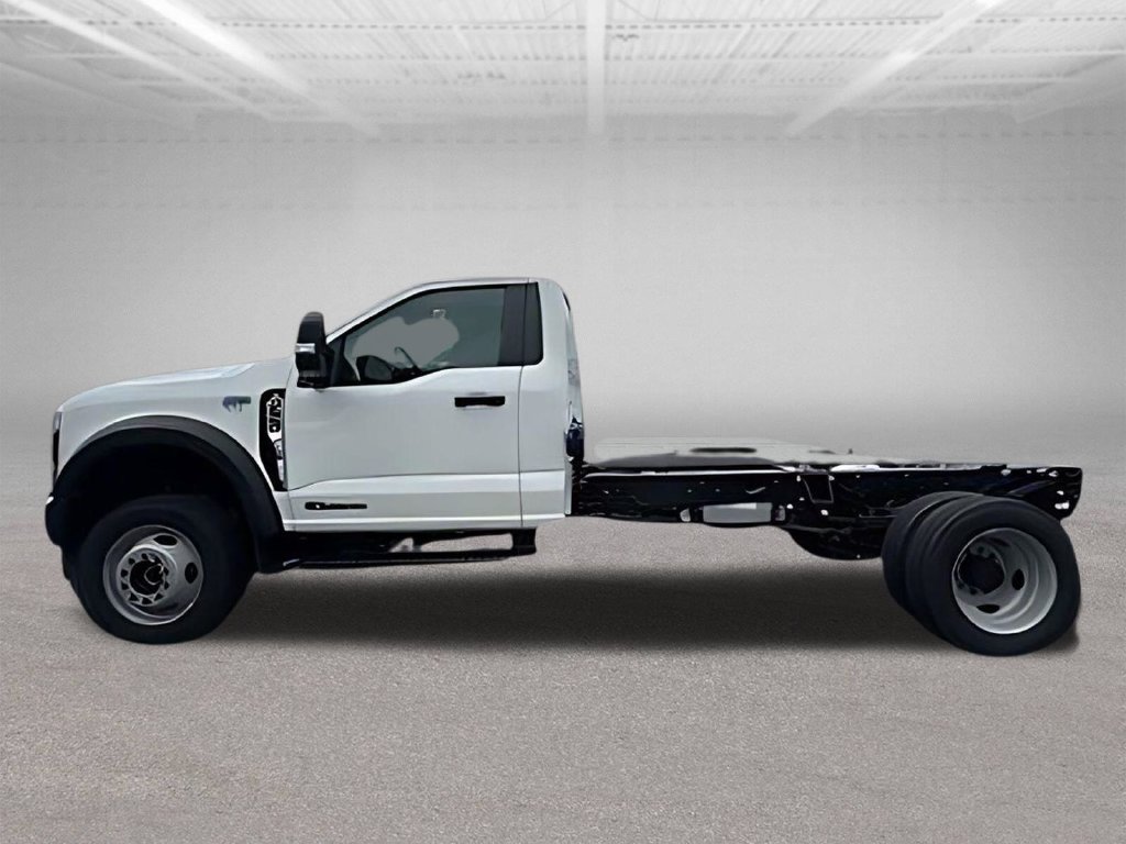 New 2026 Ford F550 4x4 Regular Cab Super Duty image 5