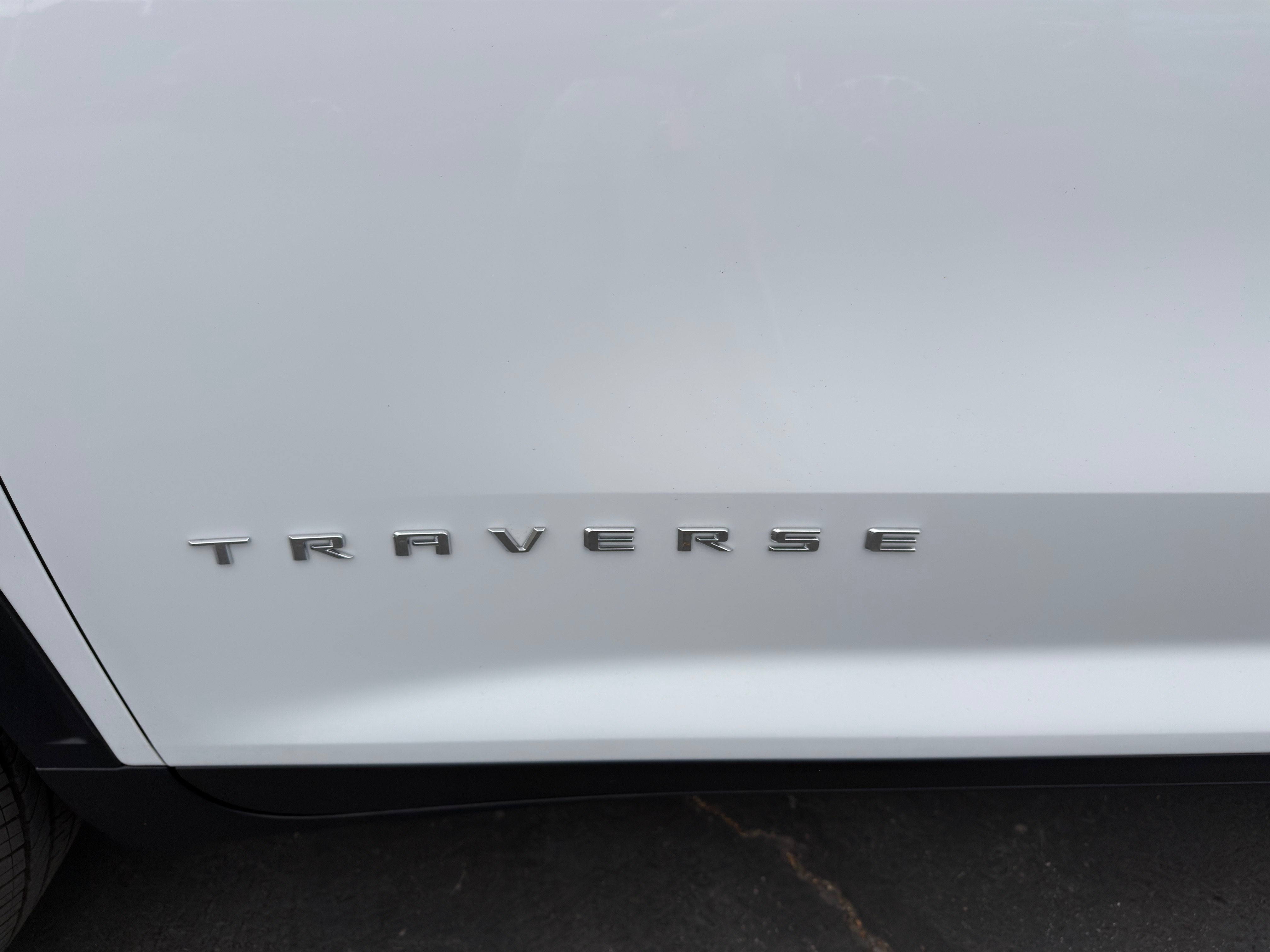 Used 2026 Chevrolet Traverse LT FWD image 43