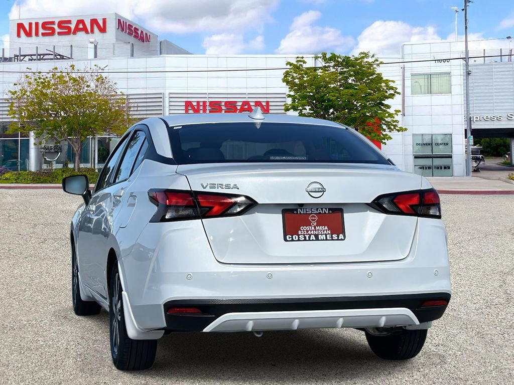 New 2025 Nissan Versa SV image 3