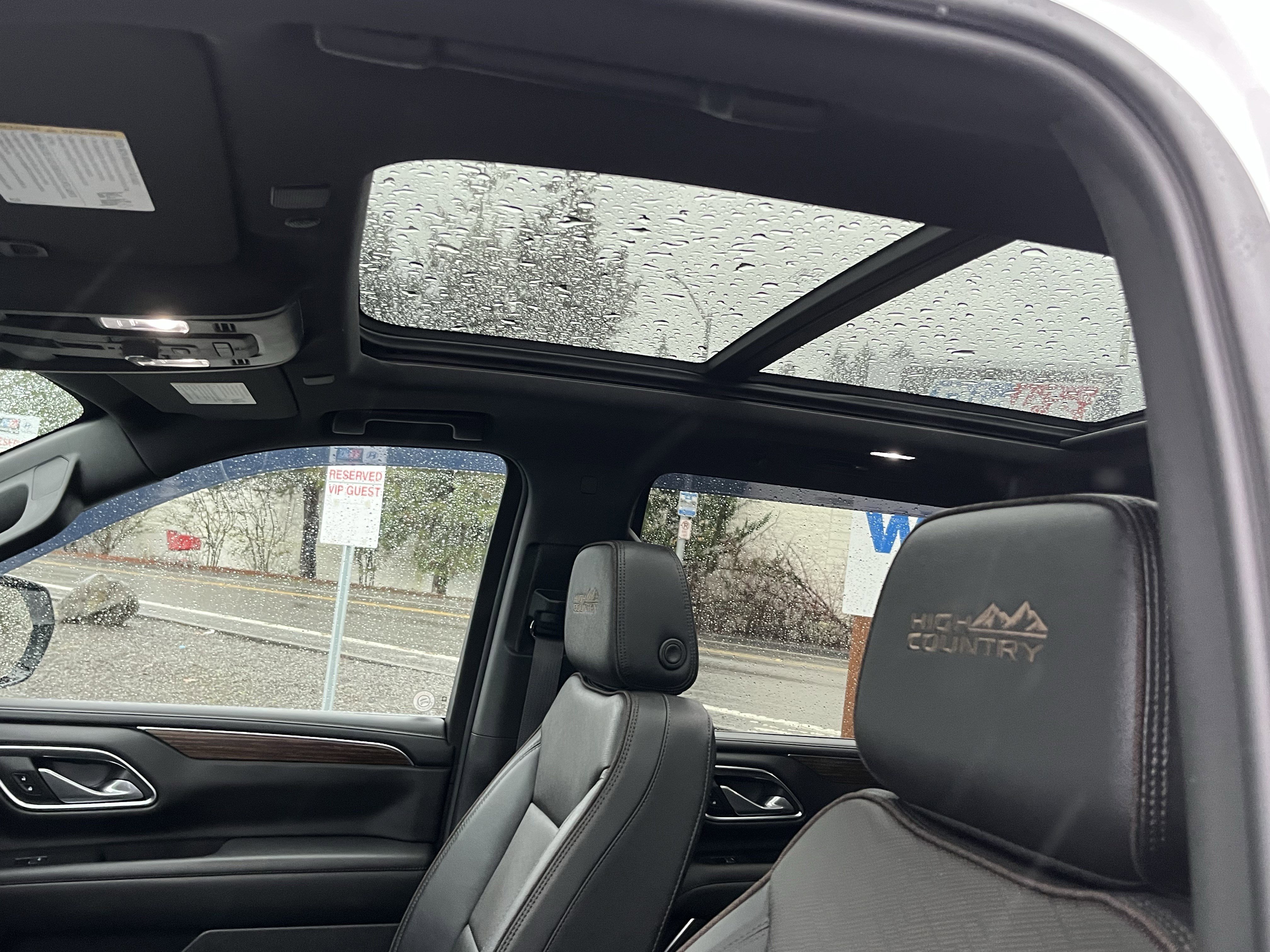 Used 2024 Chevrolet Tahoe High Country w/ Premium Package image 19