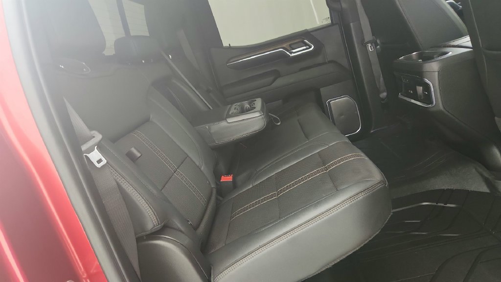 Certified 2024 Chevrolet Silverado 1500 High Country w/ High Country Premium Package AWD/4WD image 33