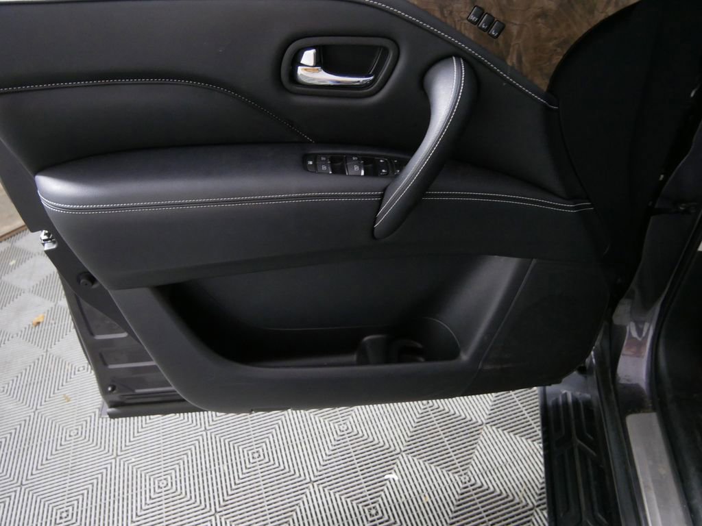Used 2024 INFINITI QX80 Premium Select w/ Cargo Package image 14