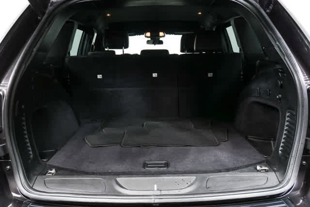 Used 2021 Jeep Grand Cherokee Laredo X image 25