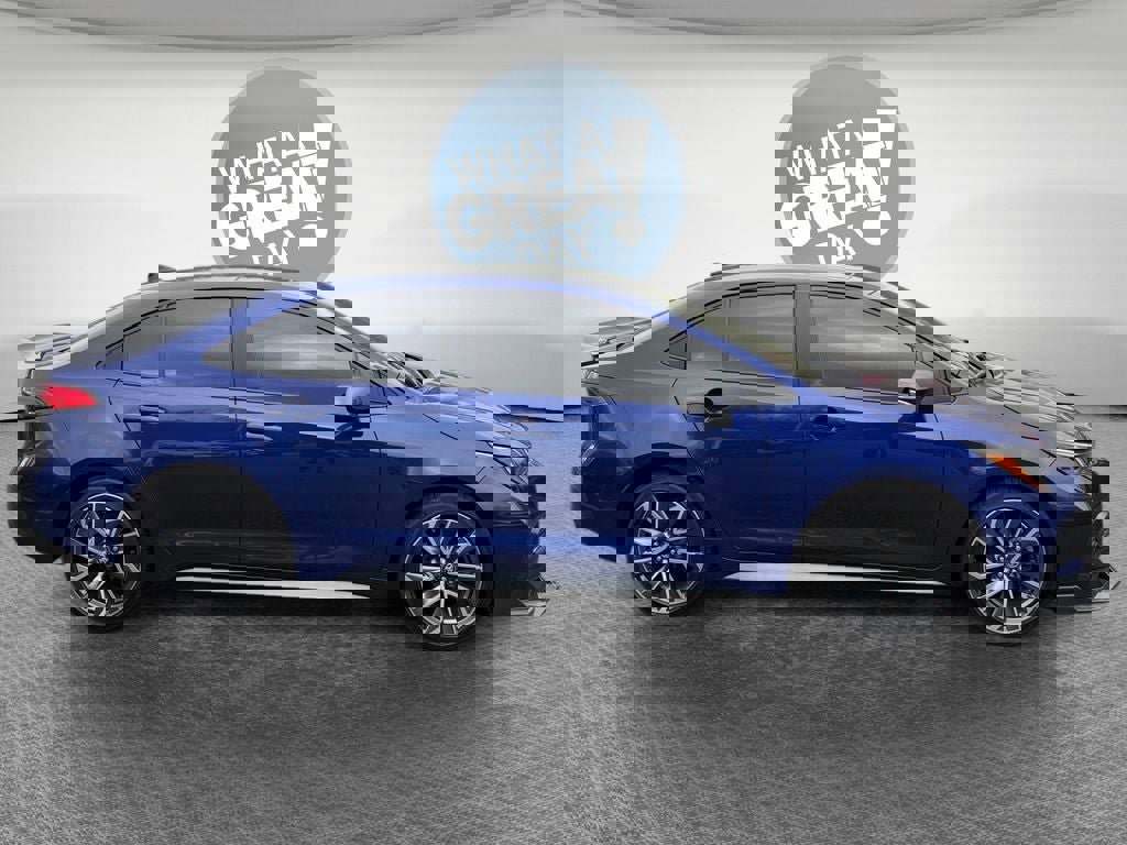 Used 2021 Toyota Corolla SE w/ SE Premium Package image 2