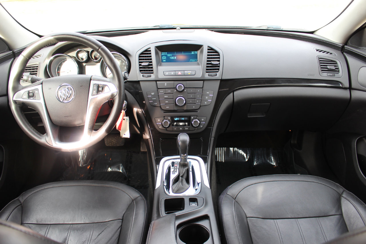 Used 2012 Buick Regal Leather image 29