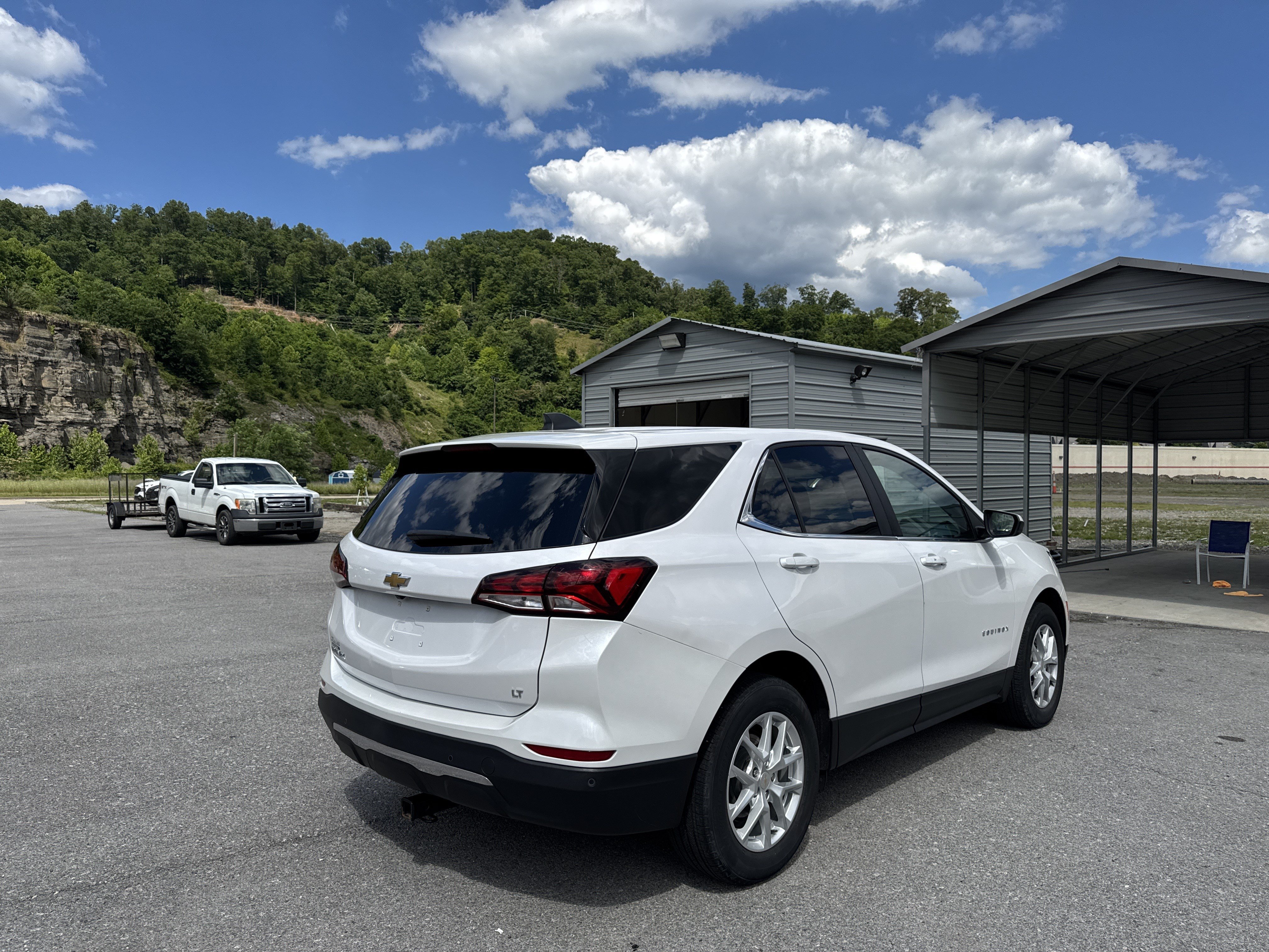 Used 2022 Chevrolet Equinox LT FWD image 6