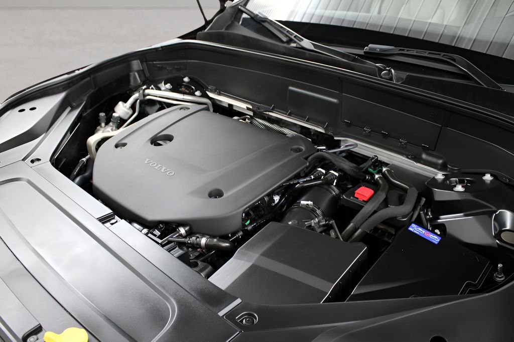 Used 2023 Volvo XC90 B6 Plus w/ Protection Package Premier image 39