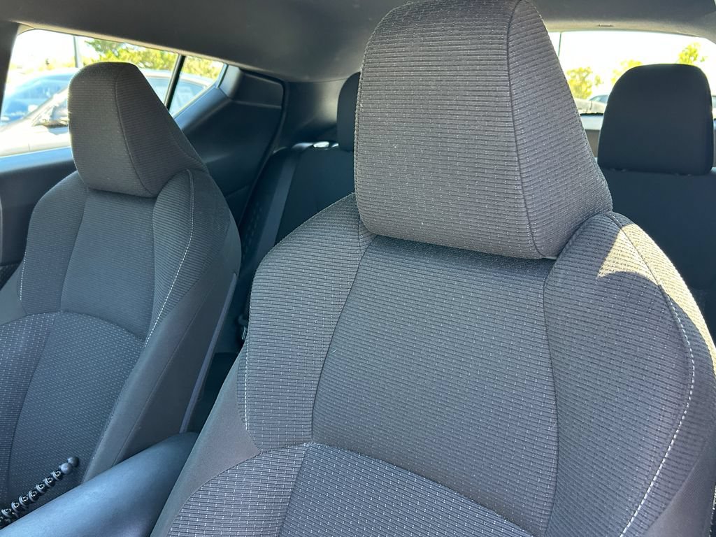 Used 2019 Toyota C-HR LE FWD image 14