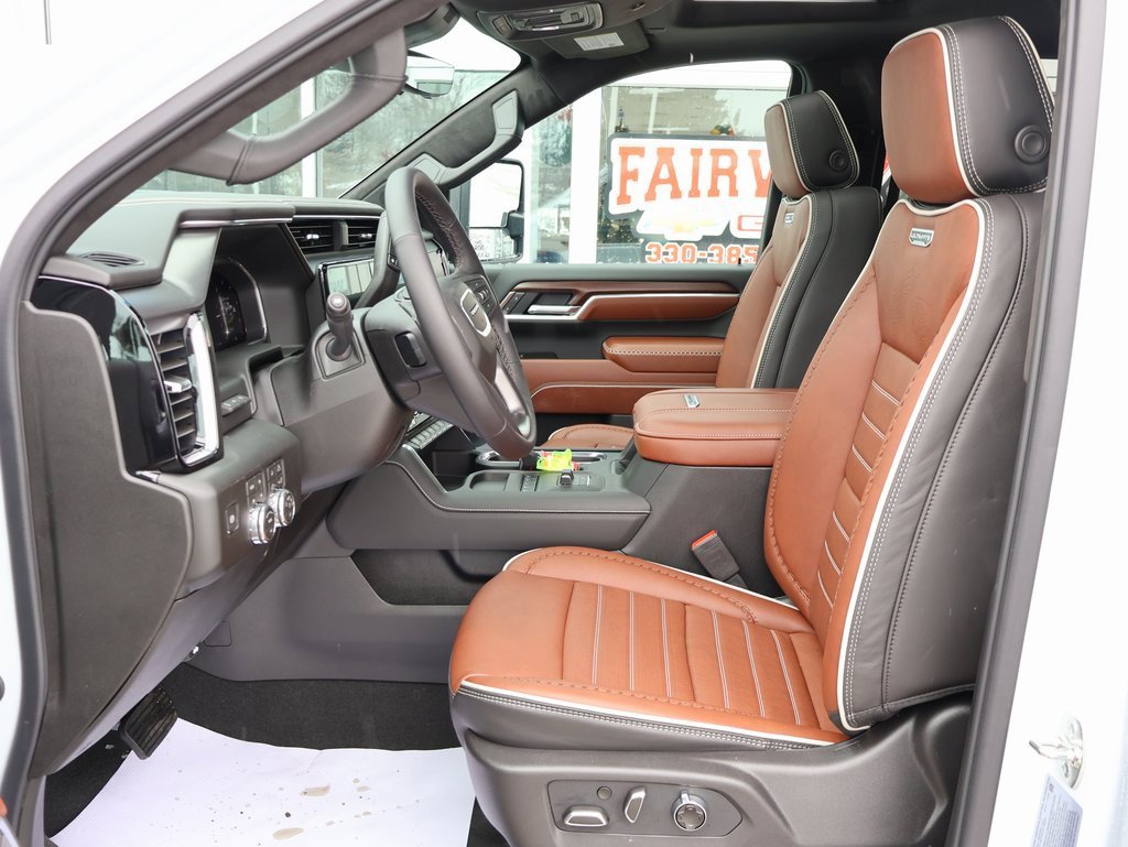 New 2026 GMC Sierra 3500 Denali Ultimate image 15