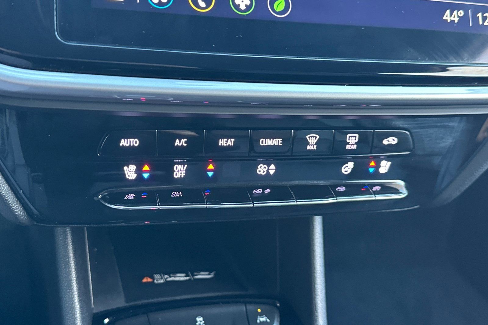 Used 2022 Chevrolet Bolt EUV Premier w/ Super Cruise Package image 27