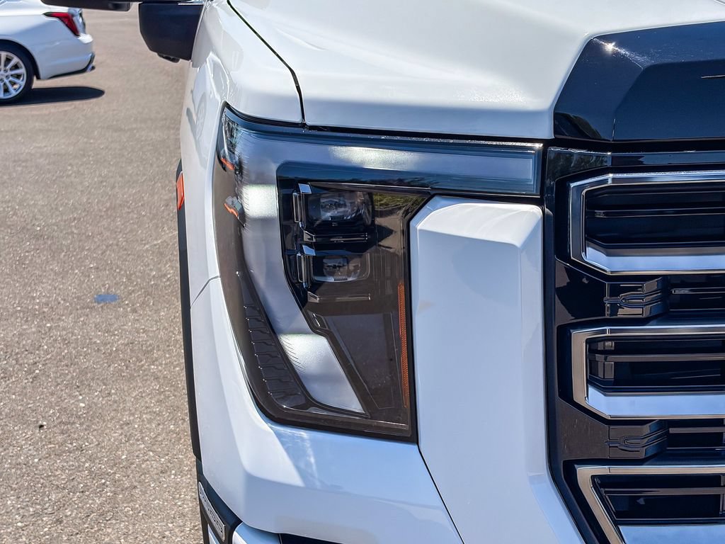 Certified 2025 GMC Sierra 2500 AT4 w/ AT4 Premium Plus Package AWD/4WD image 7