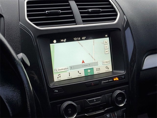 Used 2017 Ford Explorer XLT w/ Equipment Group 202A image 14