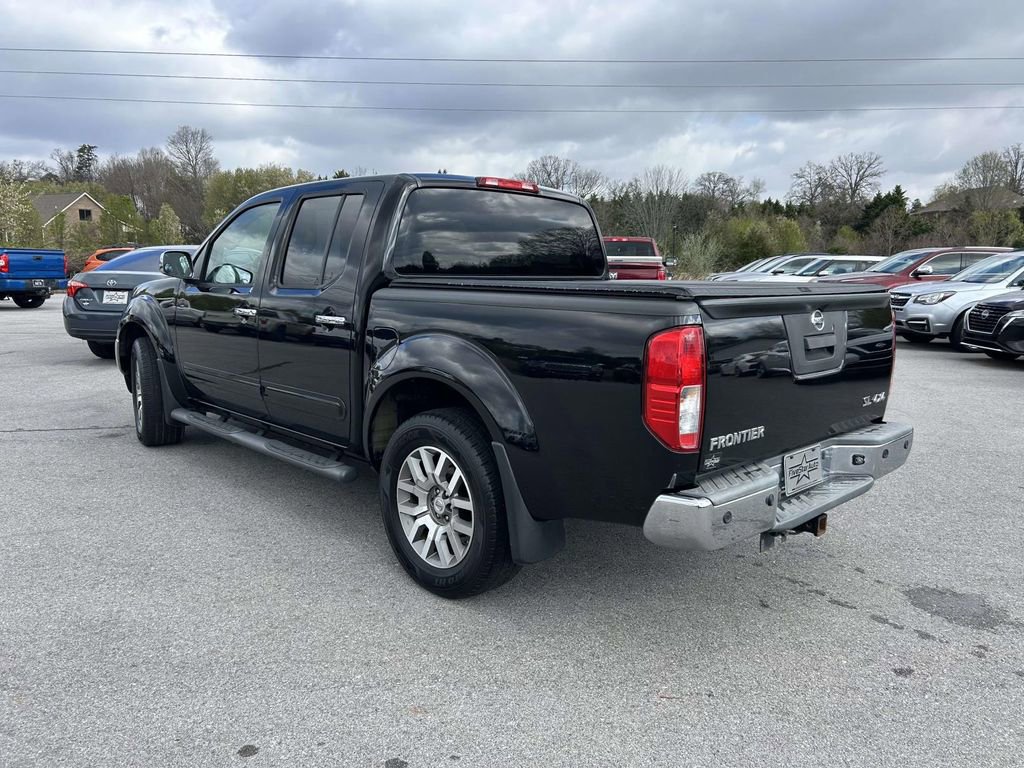 Used 2013 Nissan Frontier SL w/ Moonroof Pkg image 5