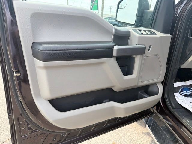 Used 2020 Ford F150 XLT w/ Equipment Group 302A Luxury AWD/4WD image 14