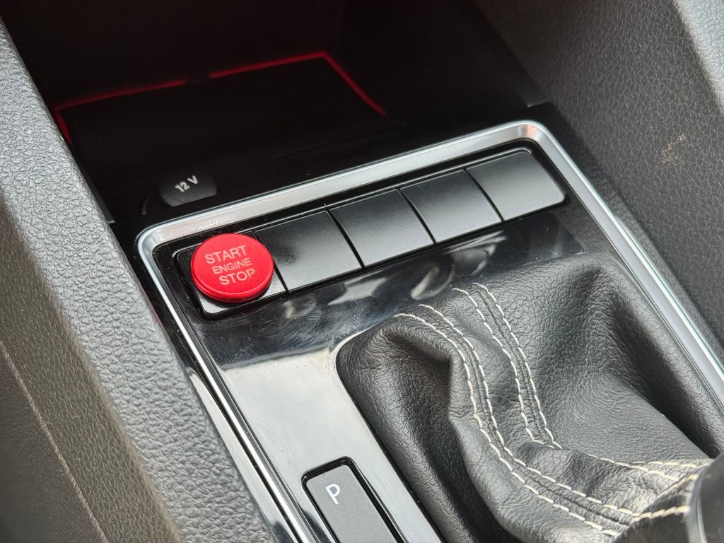 Used 2016 Volkswagen Jetta Sport FWD image 23