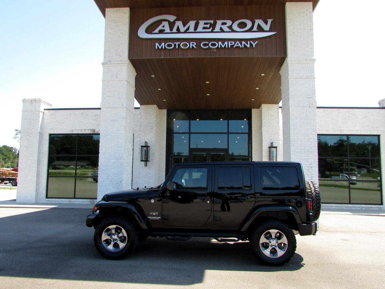Used 2016 Jeep Wrangler Unlimited Sahara w/ Connectivity Group