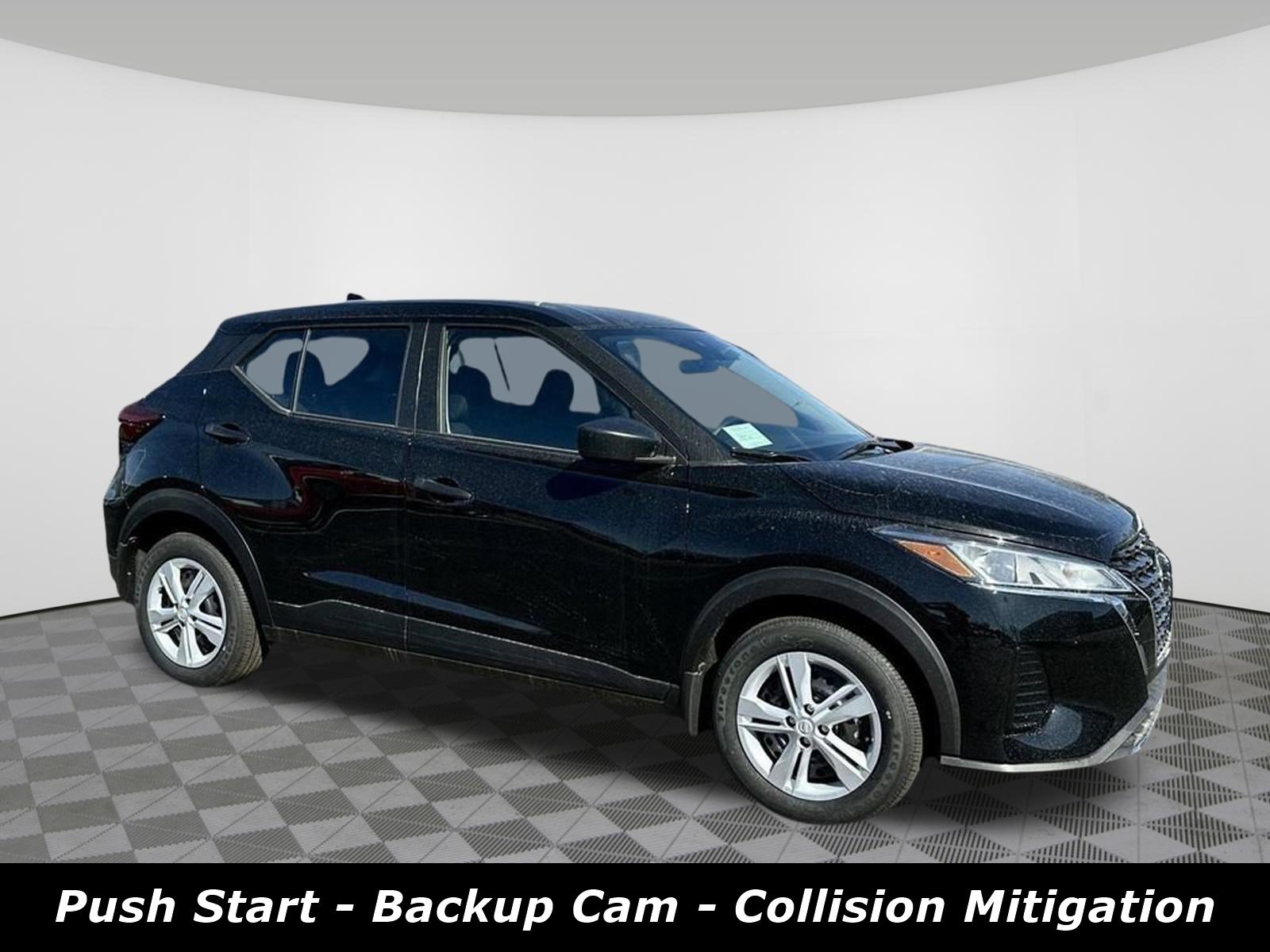 Certified 2025 Nissan Kicks Play S FWD image 2