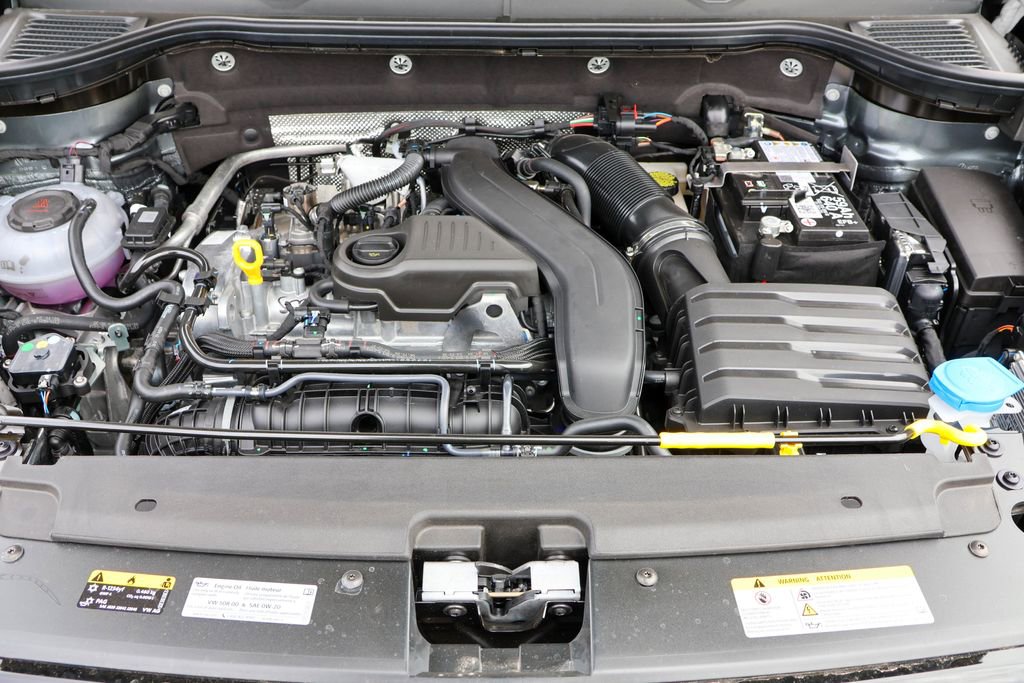 New 2025 Volkswagen Taos SE image 45