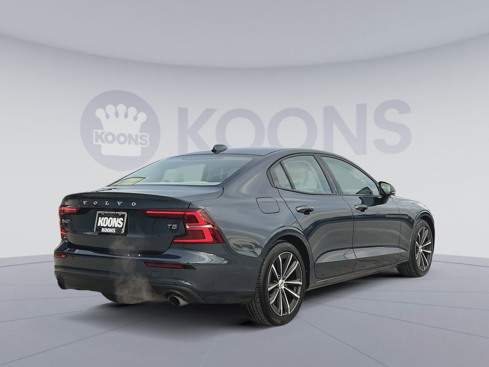 Used 2021 Volvo S60 T5 Momentum image 7