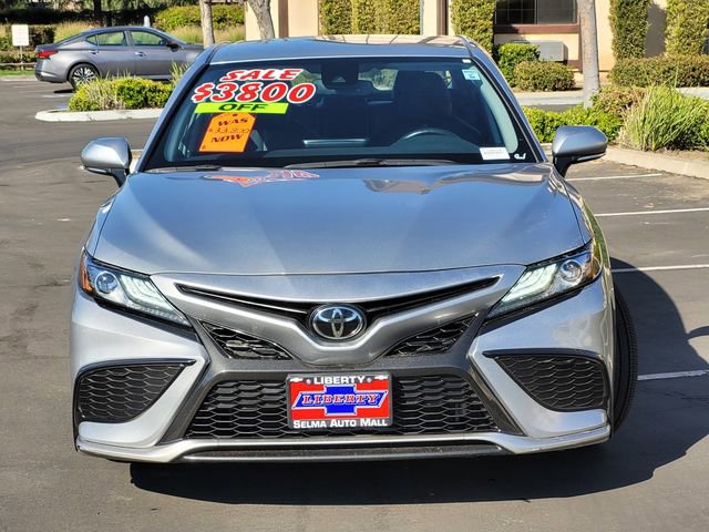 Used 2024 Toyota Camry XSE FWD image 3