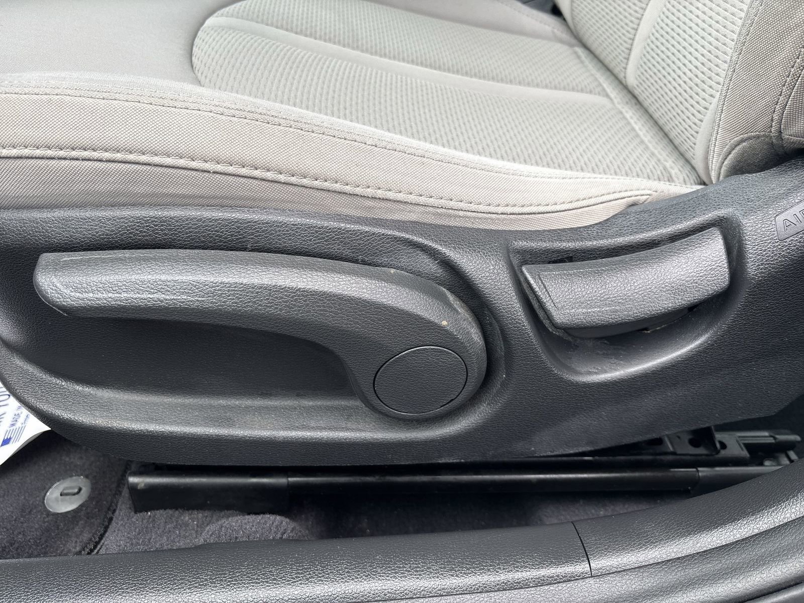 Used 2017 Hyundai Sonata SE image 13