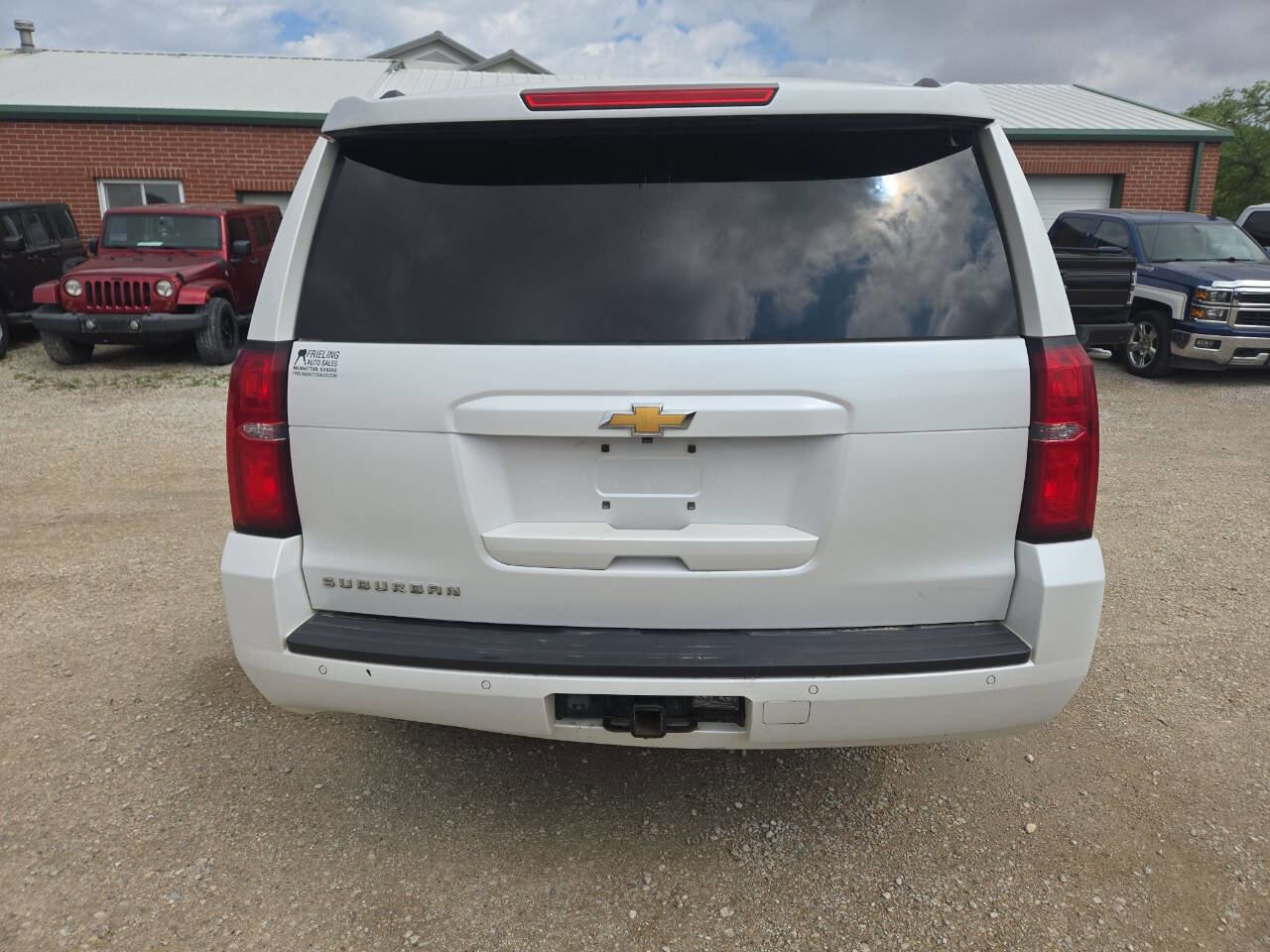 Used 2016 Chevrolet Suburban LT AWD/4WD image 14
