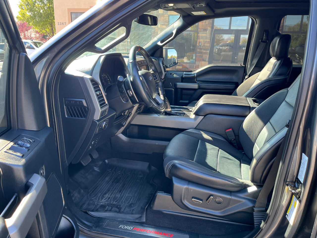 Used 2020 Ford F150 Raptor w/ Equipment Group 802A Luxury image 4