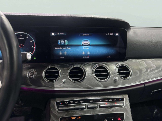 Used 2021 Mercedes-Benz E 350 4MATIC Sedan image 23