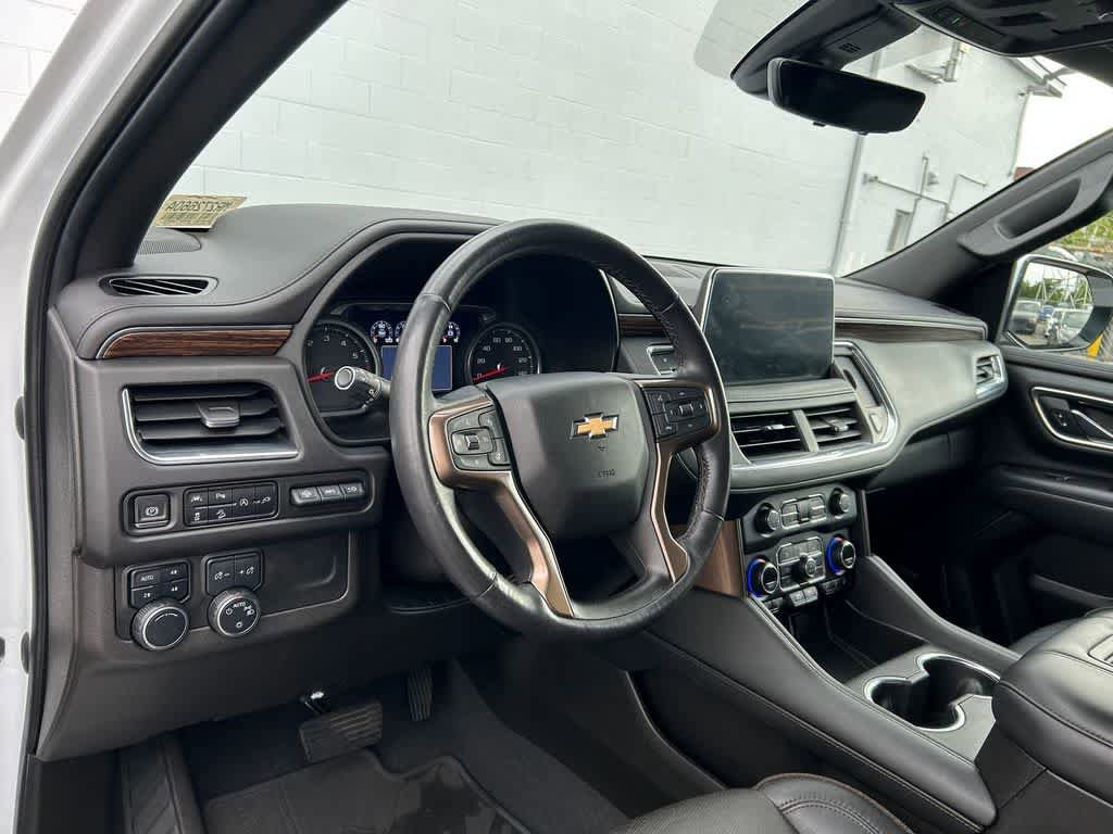 Used 2021 Chevrolet Suburban High Country AWD/4WD image 2