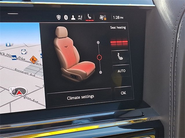 Used 2023 Bentley Bentayga image 28