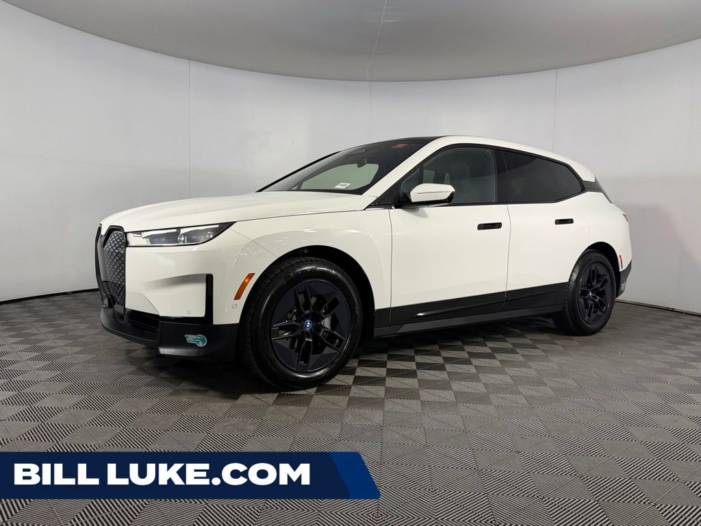 Used 2024 BMW iX xDrive50 w/ Convenience Package AWD/4WD video 1