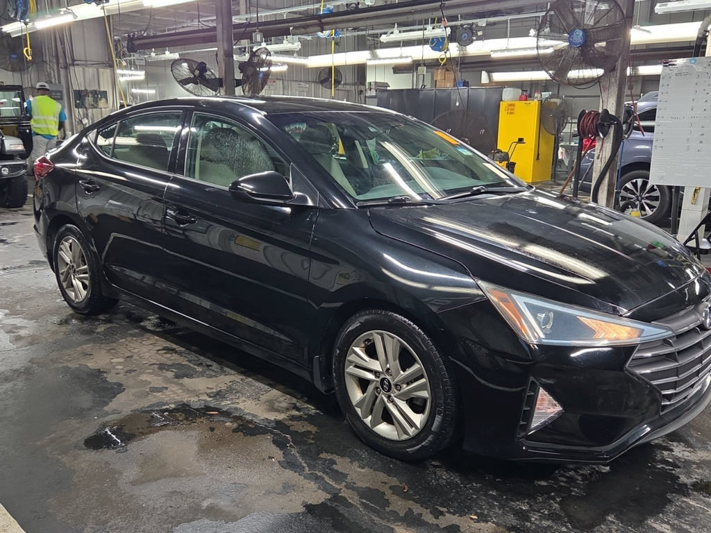 Used 2020 Hyundai Elantra Value Edition FWD image 3