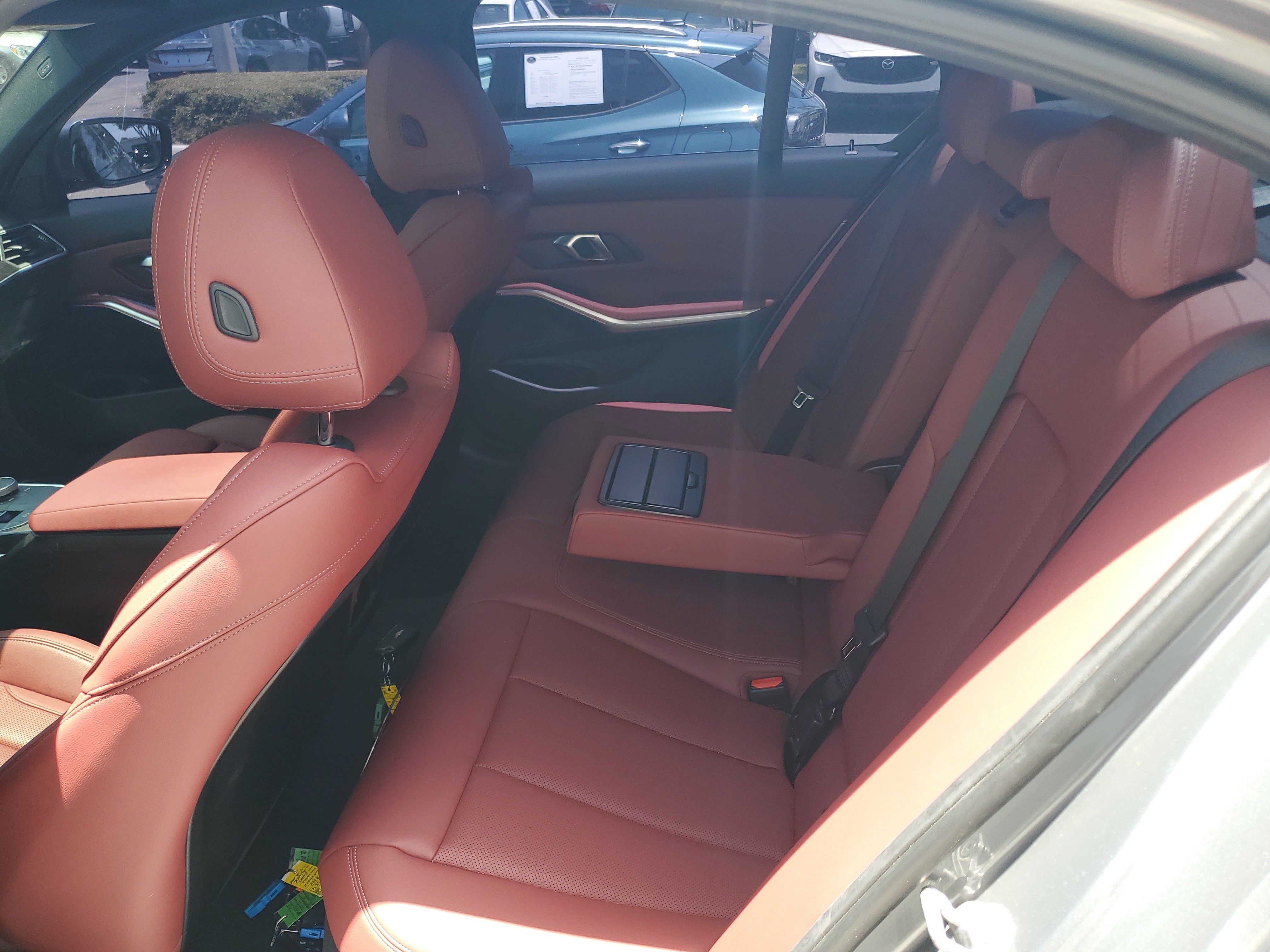 Used 2024 BMW 330i Sedan w/ M Sport Package RWD image 11