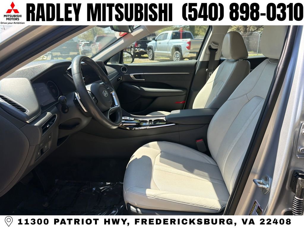 Used 2020 Hyundai Sonata Limited FWD image 3