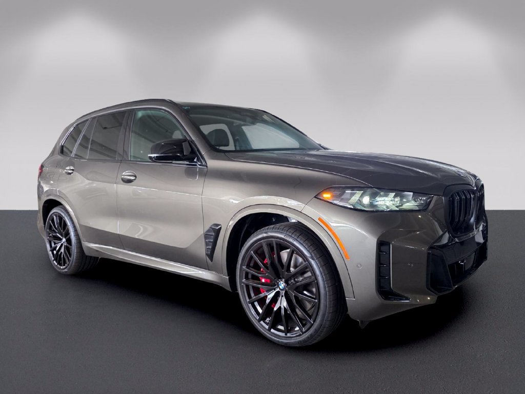 New 2026 BMW X5 M60i