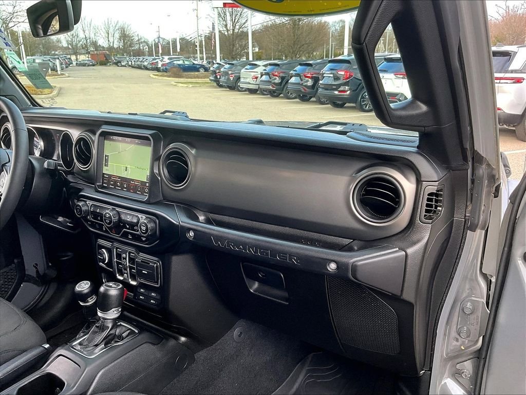 Used 2023 Jeep Wrangler Unlimited w/ Cold Weather Group AWD/4WD image 13
