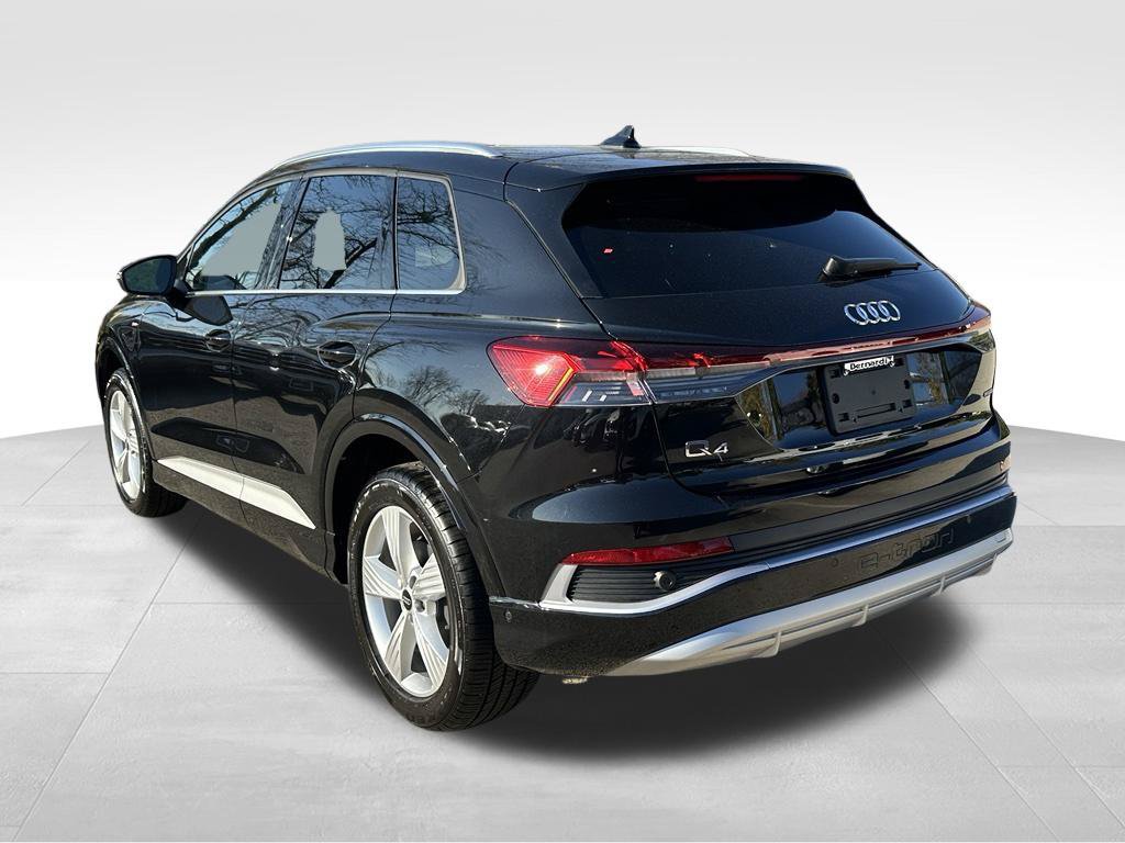 Used 2023 Audi Q4 e-tron Premium Plus w/ Premium Plus AWD/4WD image 9
